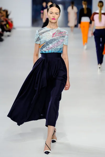 Look 20